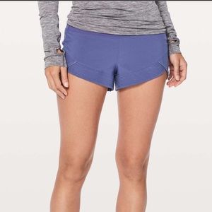 Lululemon motionful 3” shorts size 8